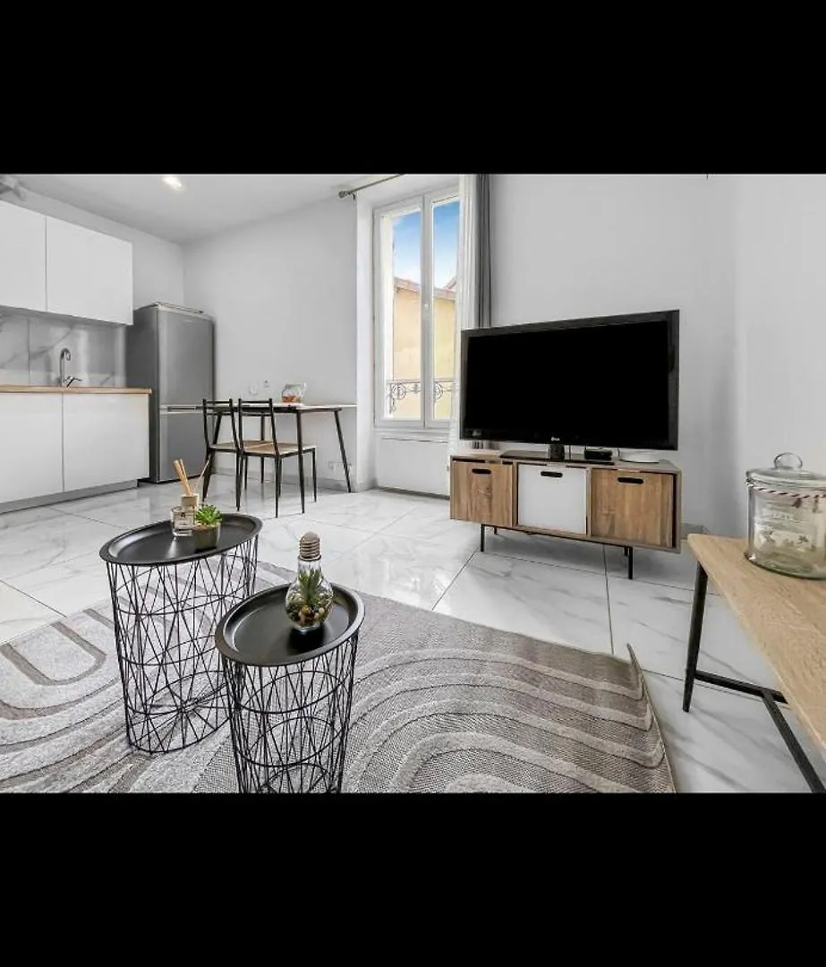 Appartement Moderne Et Lumineux A Villeneuve-Saint-Georges